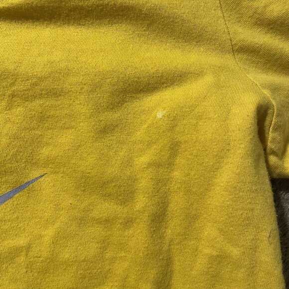 Nike Tshirt Womens Sz Medium Futura Brand Logo Scoop Neck DB2540 Yellow - Picture 7 of 7
